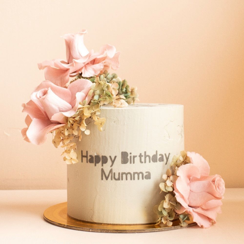 Add a message on your cake Sweet Talk Auckland custom cakes!